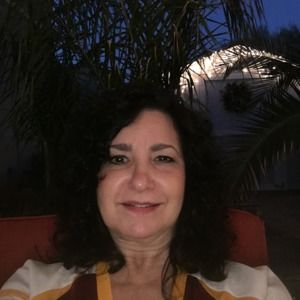 Meet your Posher, Connie